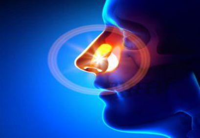 治疗过敏性鼻炎的药物哪个好，听听耳鼻喉的专科医生怎么讲？