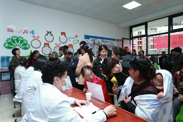 “母亲健康快车·爱心巡诊周”活动走进贵州，健康中国