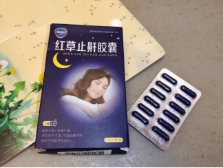 打呼噜得治！红草止鼾胶囊和呼吸机哪个效果好？